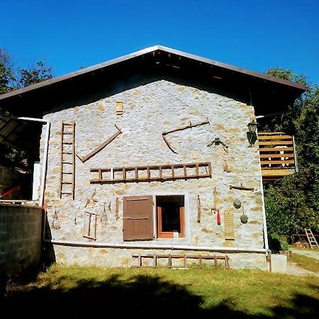 Отель Il Pettirosso Castellamonte Экстерьер фото