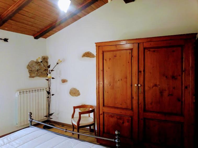 Отель Il Pettirosso Castellamonte Экстерьер фото